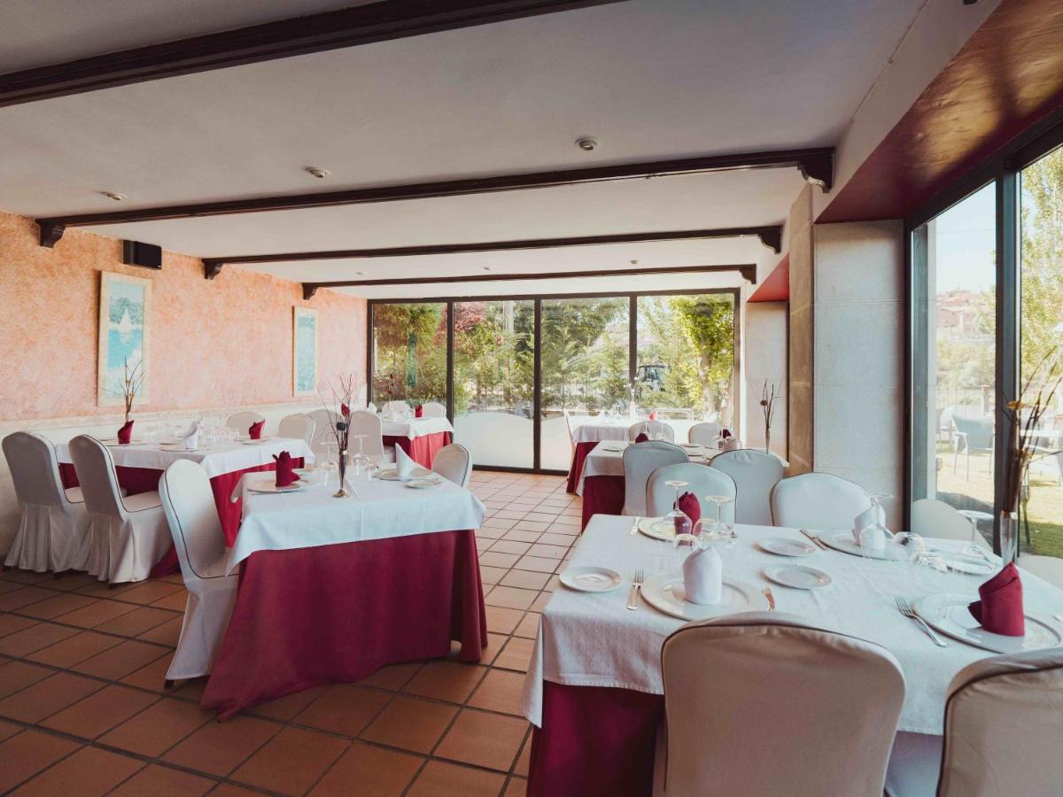 Hotel Dona Carmen Tordesillas Esterno foto